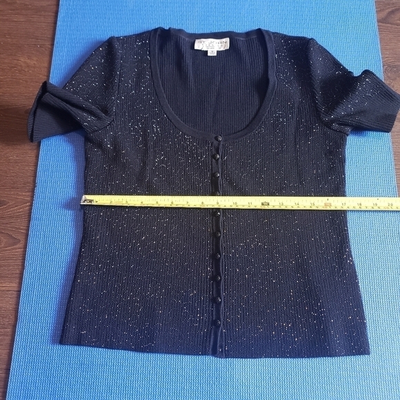 St. John Evening By Marie Gray Short Sleeve Sweater - Picture 9 of 12